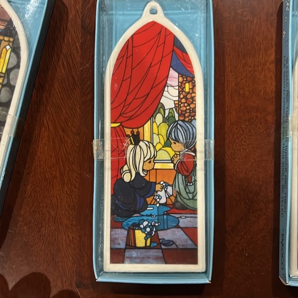 1989 ENESCO PRECIOUS MOMENTS COLLECTORS   SET OF 7 STAINED GLASS ORNAMENTS - Picture 11 of 16
